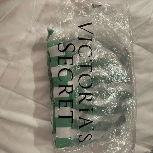 Victoria’s Secret bikini with green and white stripes NWT Size M - Picture 9 of 10